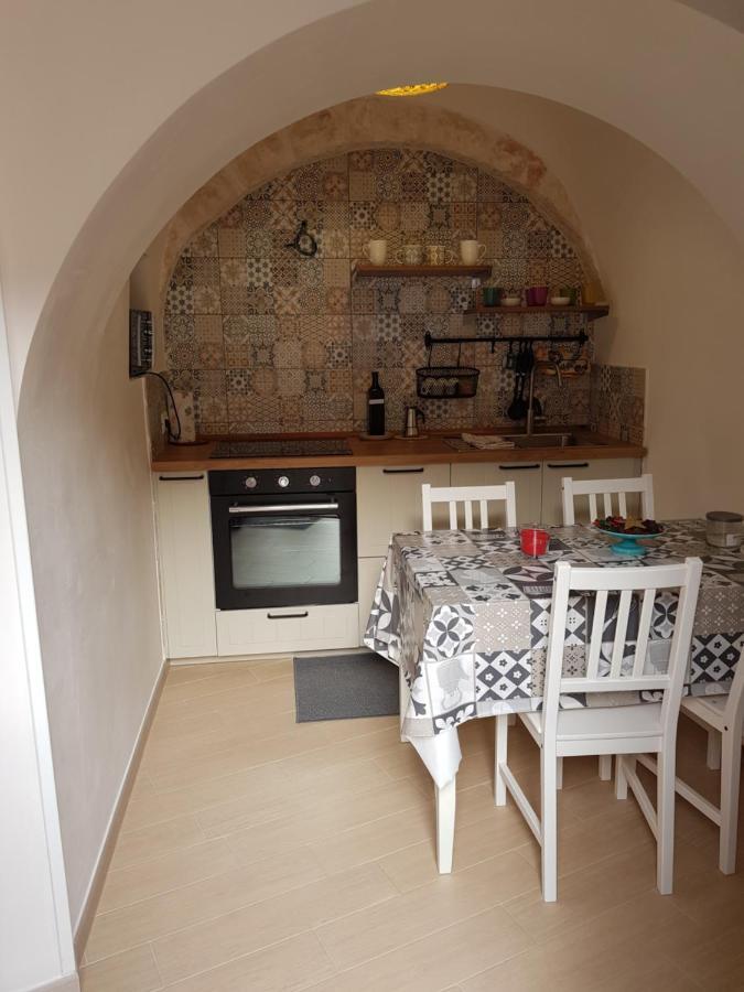 Trullo Giuvica Villa Locorotondo Dış mekan fotoğraf
